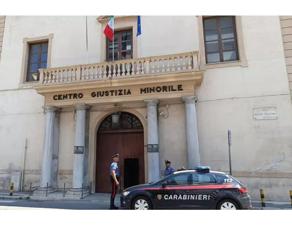 Incendio nel carcere minorile Malaspina a Palermo, 9 intossicati