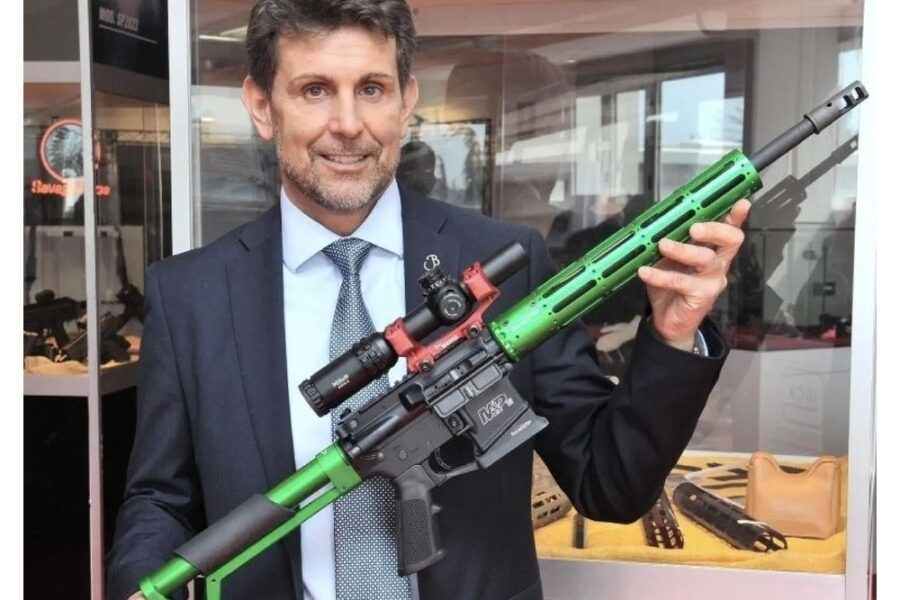 II commerciante d'armi altoatesino si è dichiarato colpevole