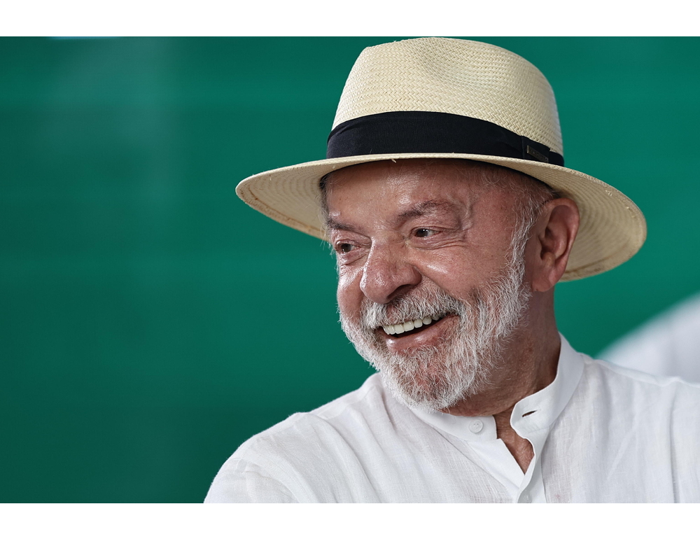 Lula lancia ufficialmente la sua candidatura alla rielezione in Brasile