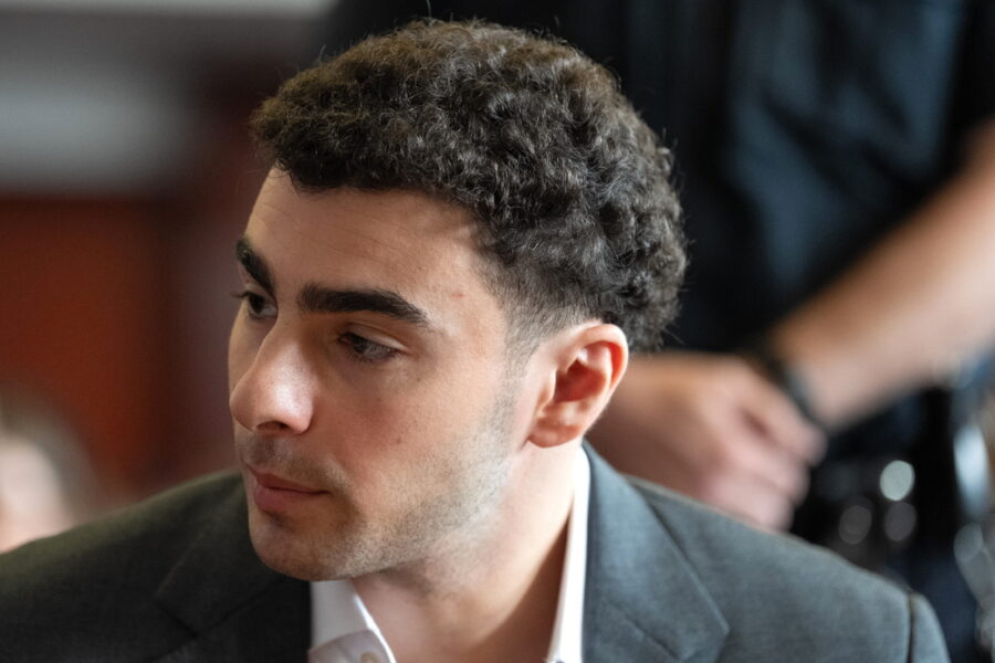 In un'udienza convocata a sorpresa da difesa e accusa