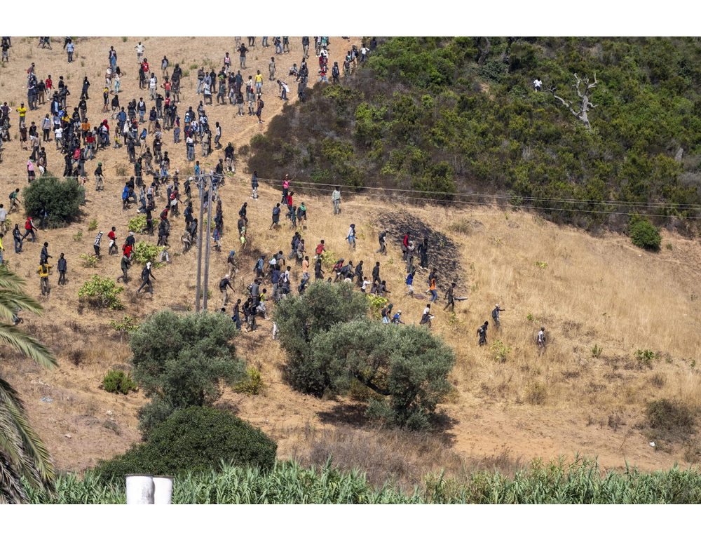 Marocco, 300 migranti fermati mentre tentavano di raggiungere Ceuta