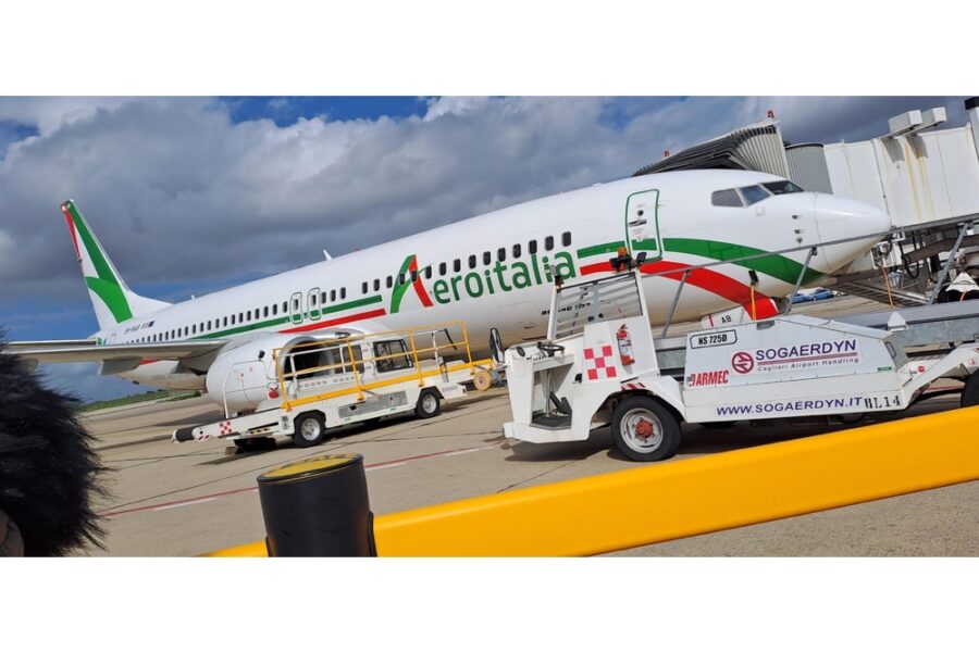 Aereo regolarmente atterrato a Fiumicino. Per Aeroitalia problema nato a Elmas