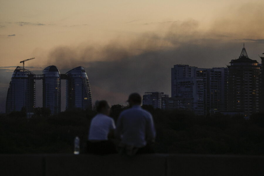 Mosca continua gli attacchi su Kiev, terza notte consecutiva di raid con droni