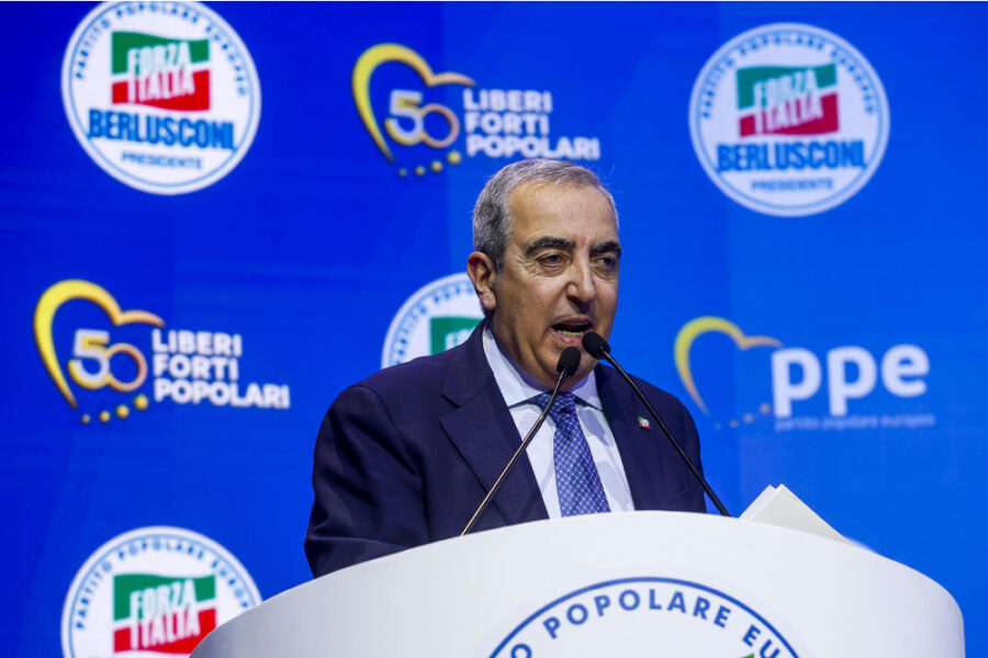 "La cosa più importante è usare il risparmio per famiglie e imprese italiane"