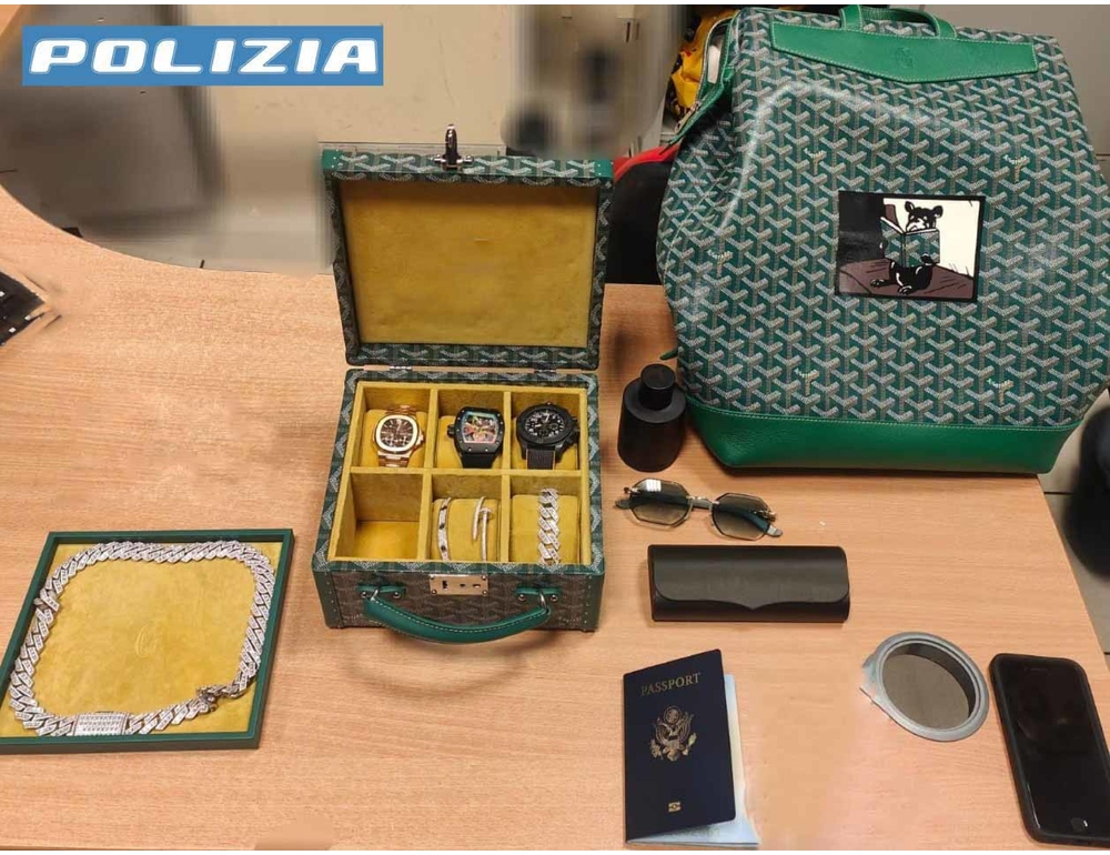 Nel Pavese tentato furto di preziosi in casa di un conte, due arrestati