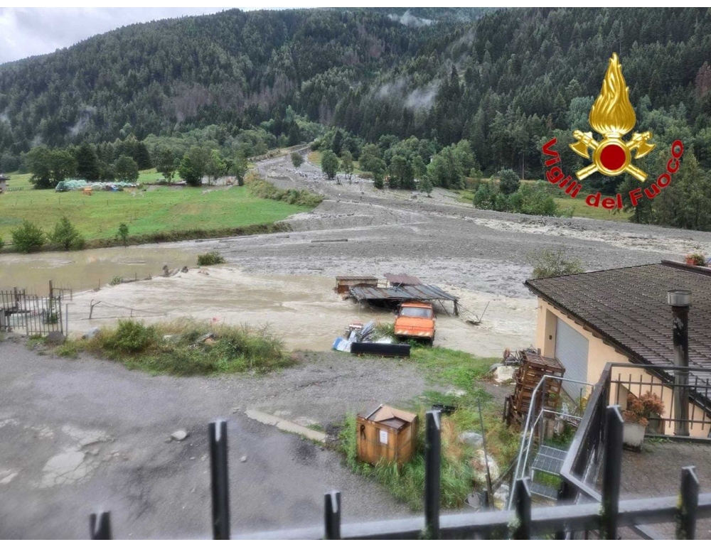 Nord della Lombardia sferzato dal maltempo, frane e allagamenti