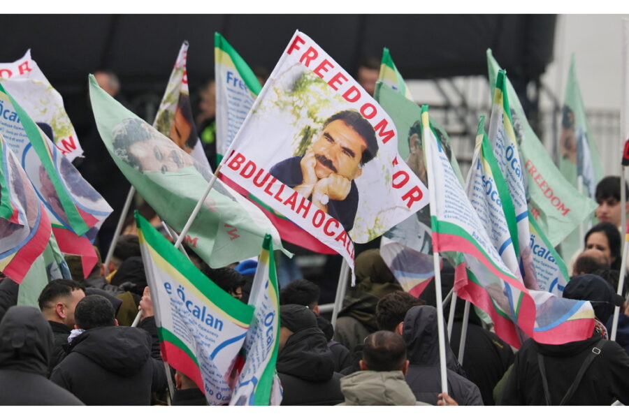 Il testo non specifica quale sarà il destino del leader Ocalan
