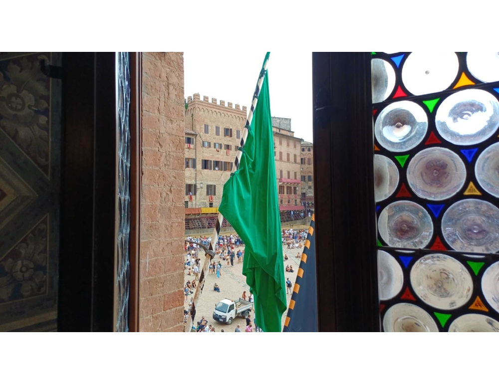 Palio di Siena rinviato per la pioggia a domani lunedì 17 luglio