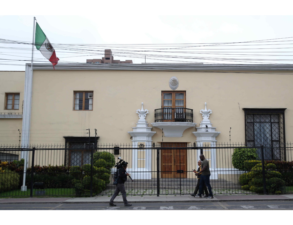 Perù e Messico ristabiliscono le relazioni dopo il salvacondotto alla ex premier