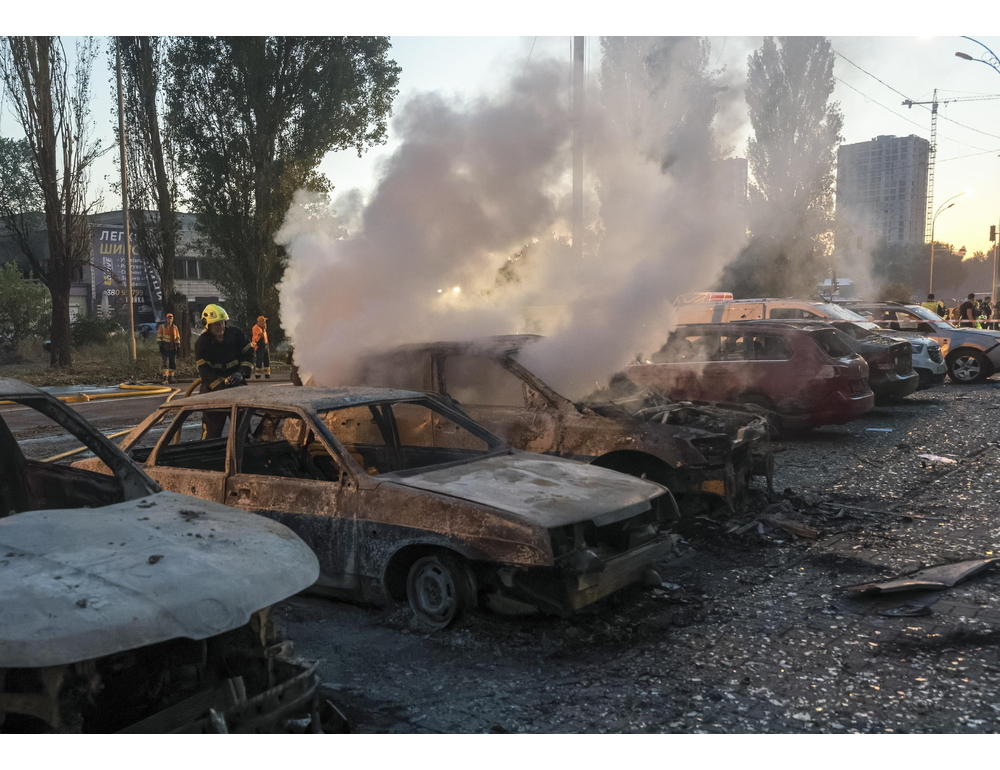 Raid russi nella notte sulla regione di Kiev, almeno 15 morti e circa 20 feriti