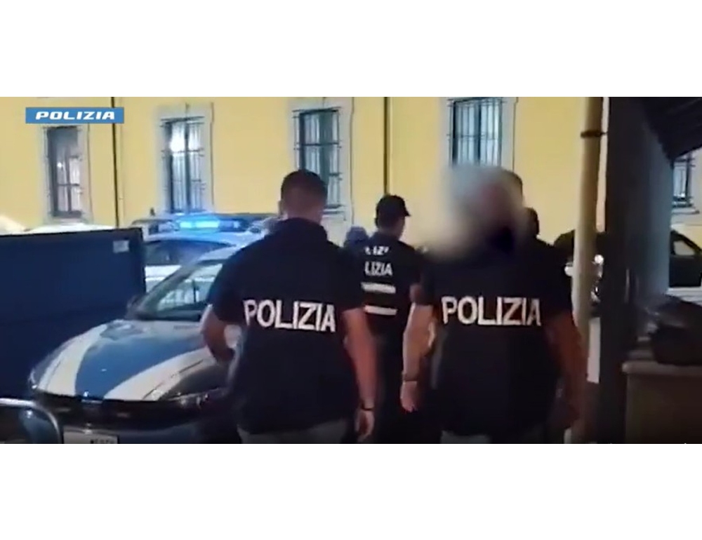 Rapina 82enne in metro e la manda in ospedale, fermato dalla Polizia
