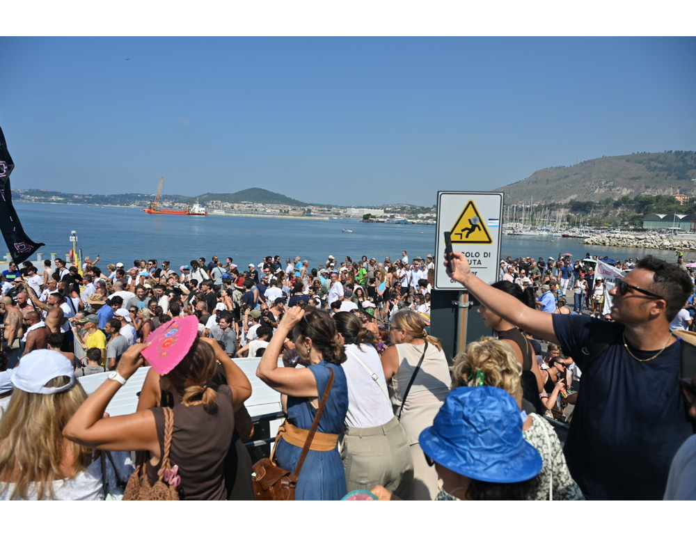 Riaperto il porto di Pozzuoli, conclusa la manifestazione di protesta