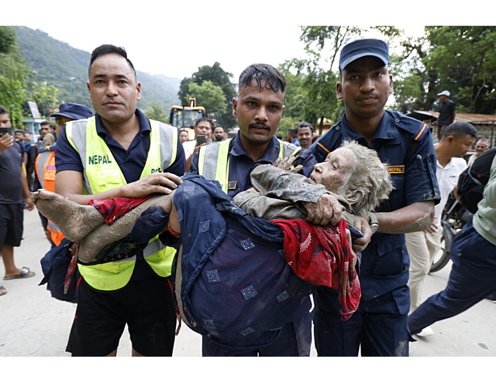 Sale a 95 morti il bilancio dell’alluvione in Nepal