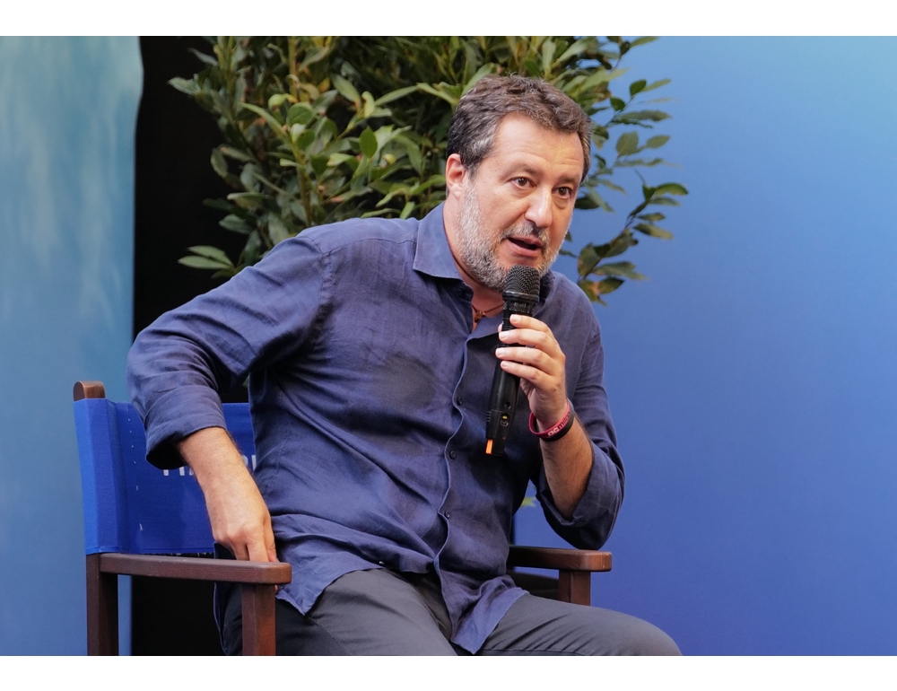 Salvini, penso proroga accise per alcuni giorni, fino a settembre