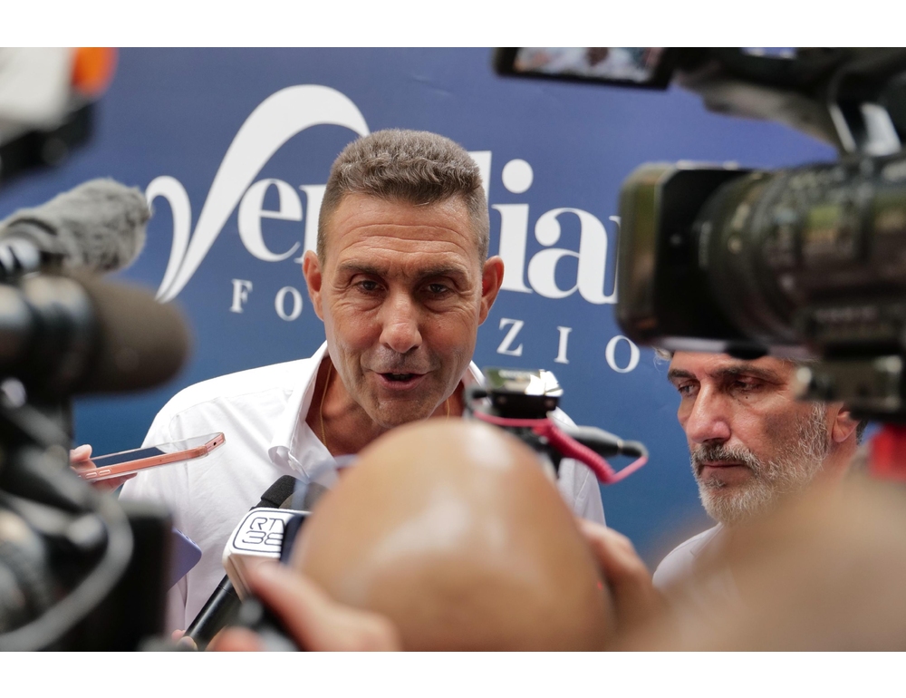 Sondaggio, Vannacci sale al 7,5% e scavalca Forza Italia