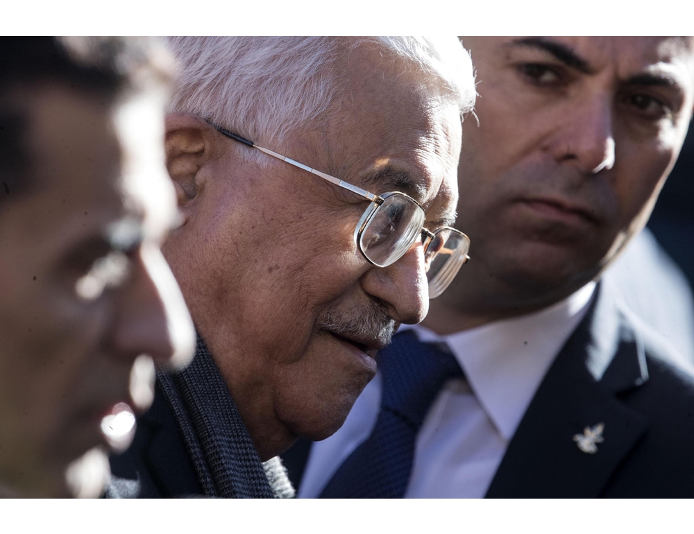 Sondaggio palestinese rileva calo consensi Hamas, 79% vuole dimissioni Abu Mazen