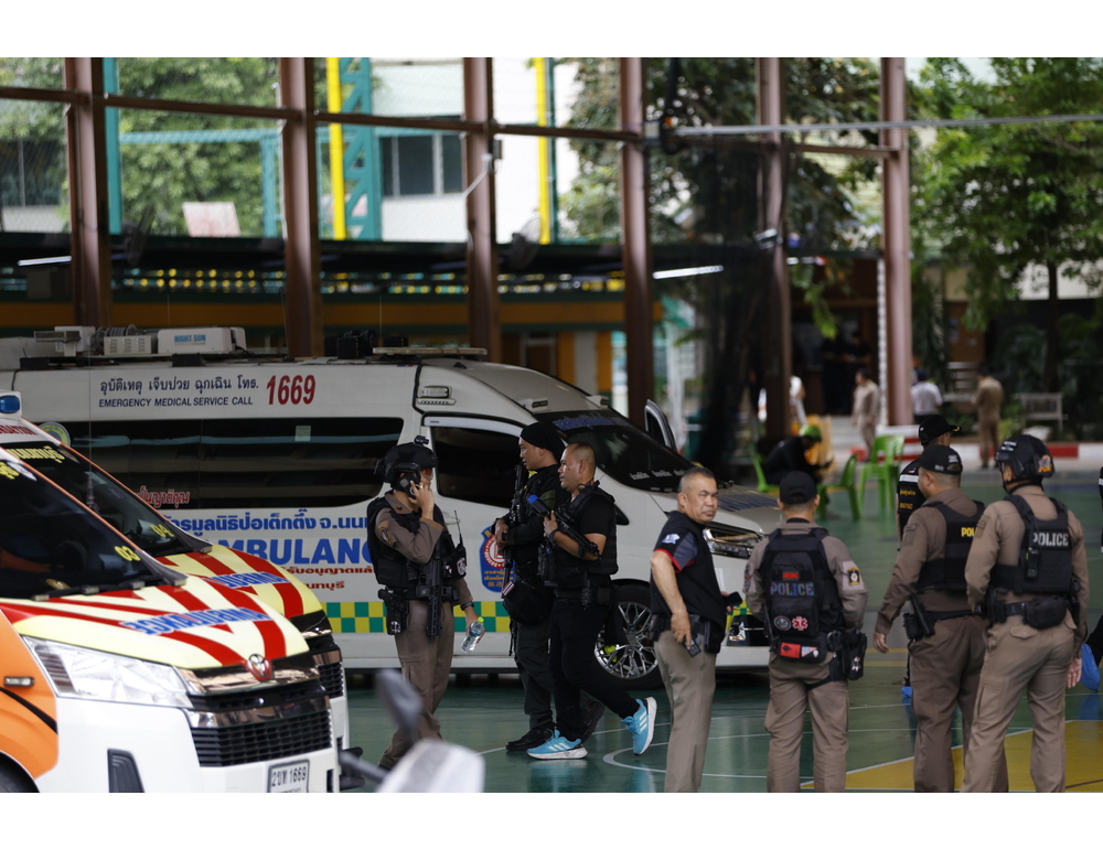 Sparatoria a scuola in Thailandia, studente uccide 8 persone