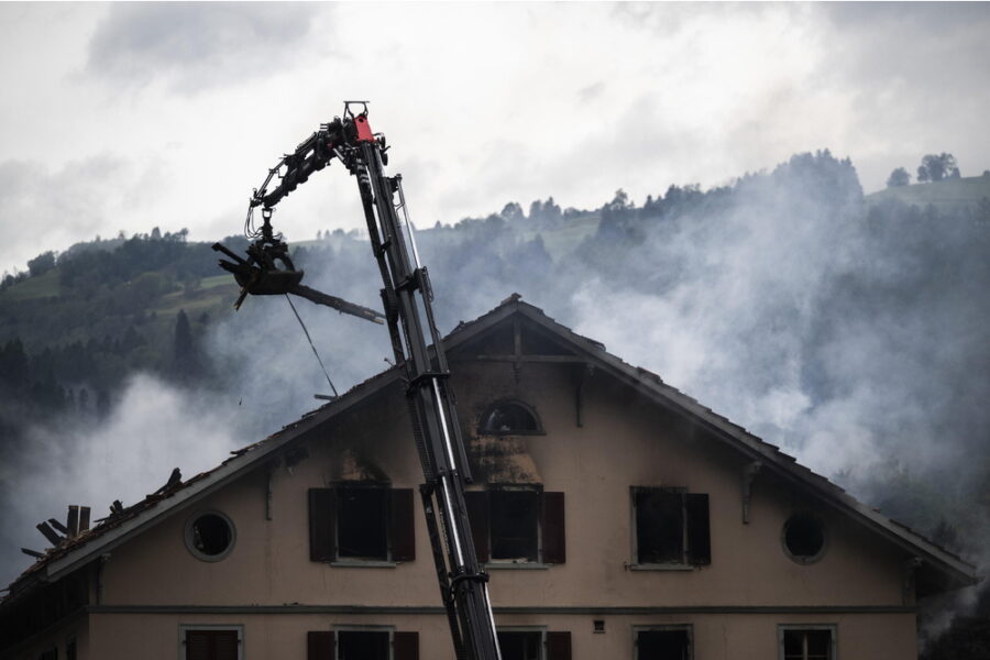 Quattordici sono riusciti e mettersi in salvo