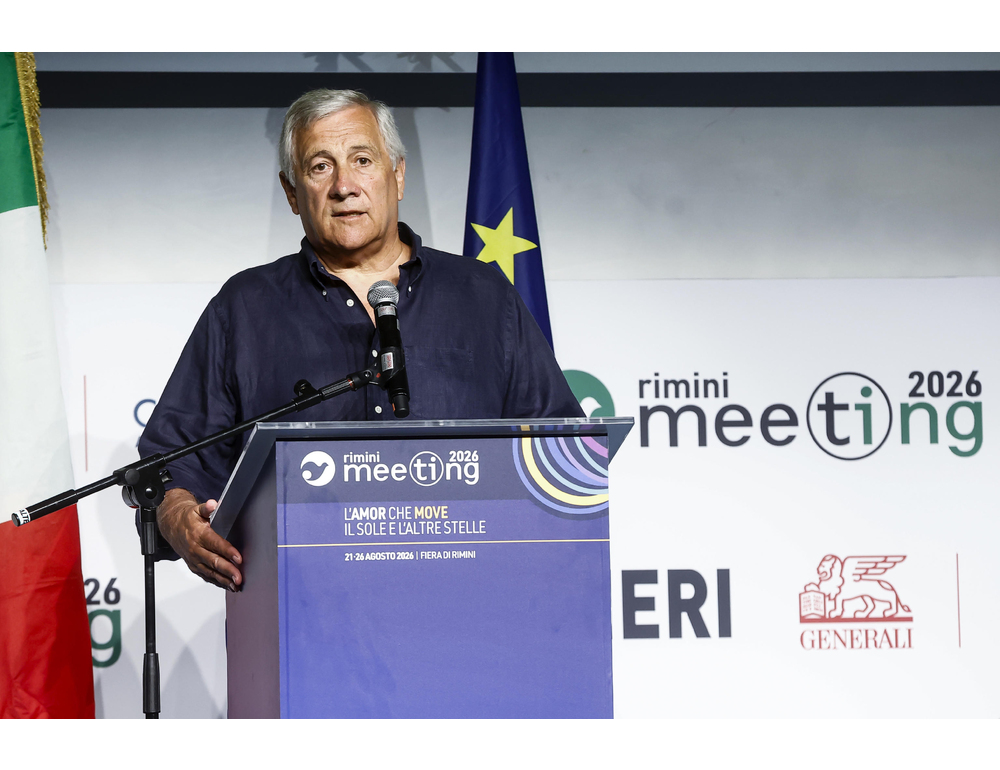 Tajani, due italiani coinvolti dalla frana in Nepal in buone condizioni