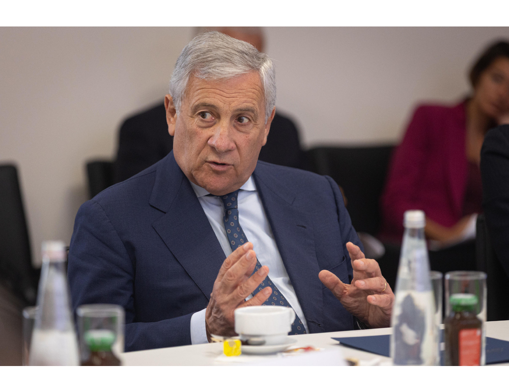 Tajani, non sottovalutare rischio terrorismo, lo stop a Schengen resta fino al 15