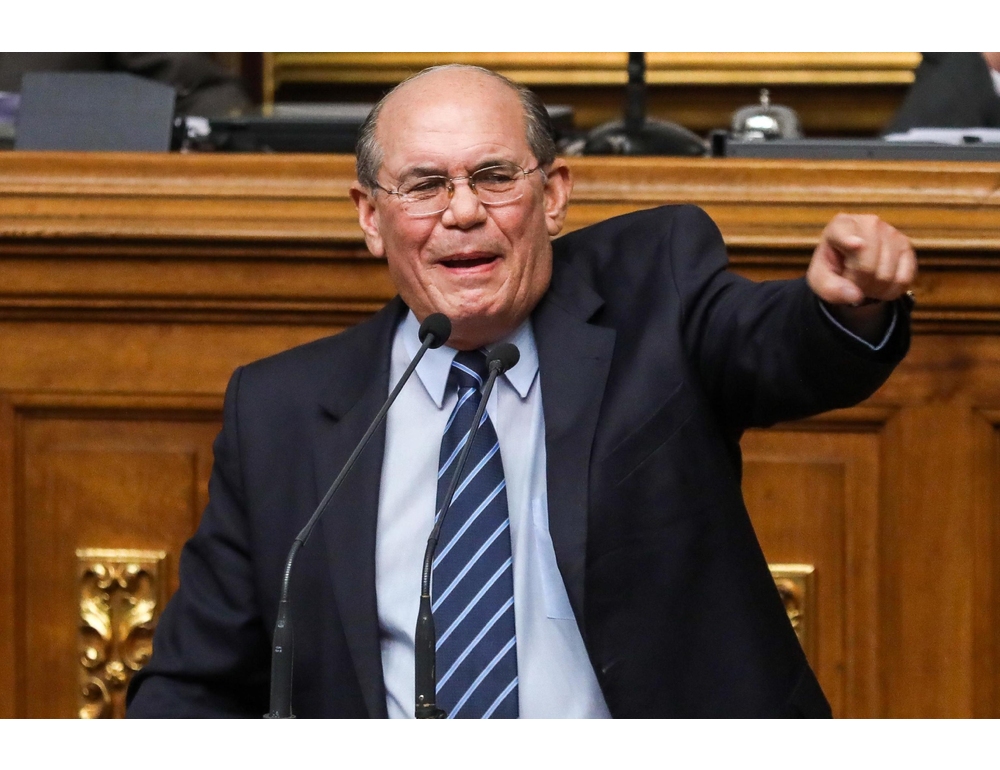 Torna in Venezuela l’oppositore Gonzalez, ‘arriverà anche Machado’