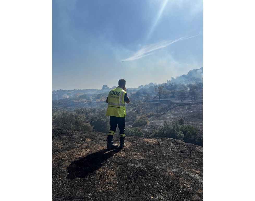 Tre incendi vicino alle abitazioni, evacuate famiglie nel Tarantino