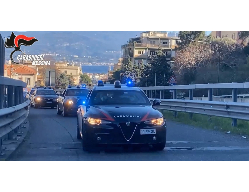 Uomo dei clan dietro agli appalti, eseguite 12 misure cautelari