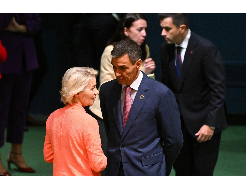 Von der Leyen a Sanchez, ‘migrazione è sfida Ue, raddoppiare gli sforzi’