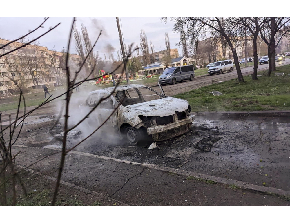 Zelensky, ‘almeno 3 morti e 14 feriti per i raid russi della notte’