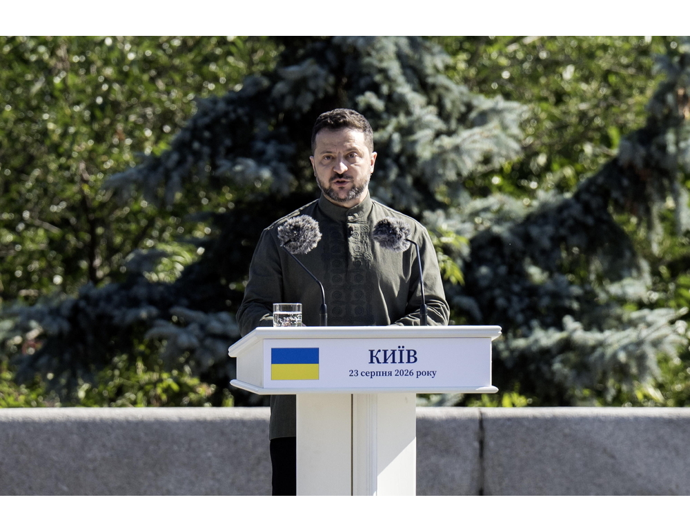 Zelensky, ‘con gli Usa piano pace con tregua, zona franca e ritiro truppe’