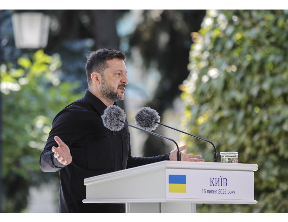 Zelensky, ‘la Russia mobiliterà 300mila persone dopo le elezioni’