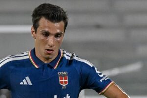 Como, clamorosa traversa al 94′, la gara di Udine termina 1-1