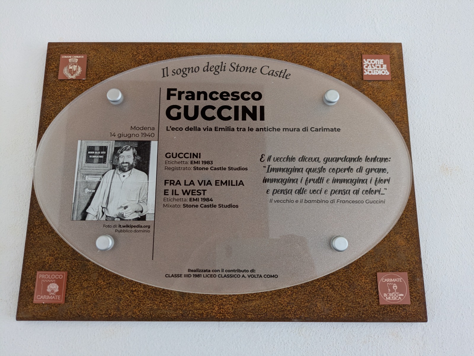 È morto Francesco Guccini, il suo passaggio negli studi di Carimate per due album