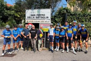 Sicurezza in bicicletta, nuovi cartelli in provincia. A San Fermo l’inaugurazione alla presenza del sindaco