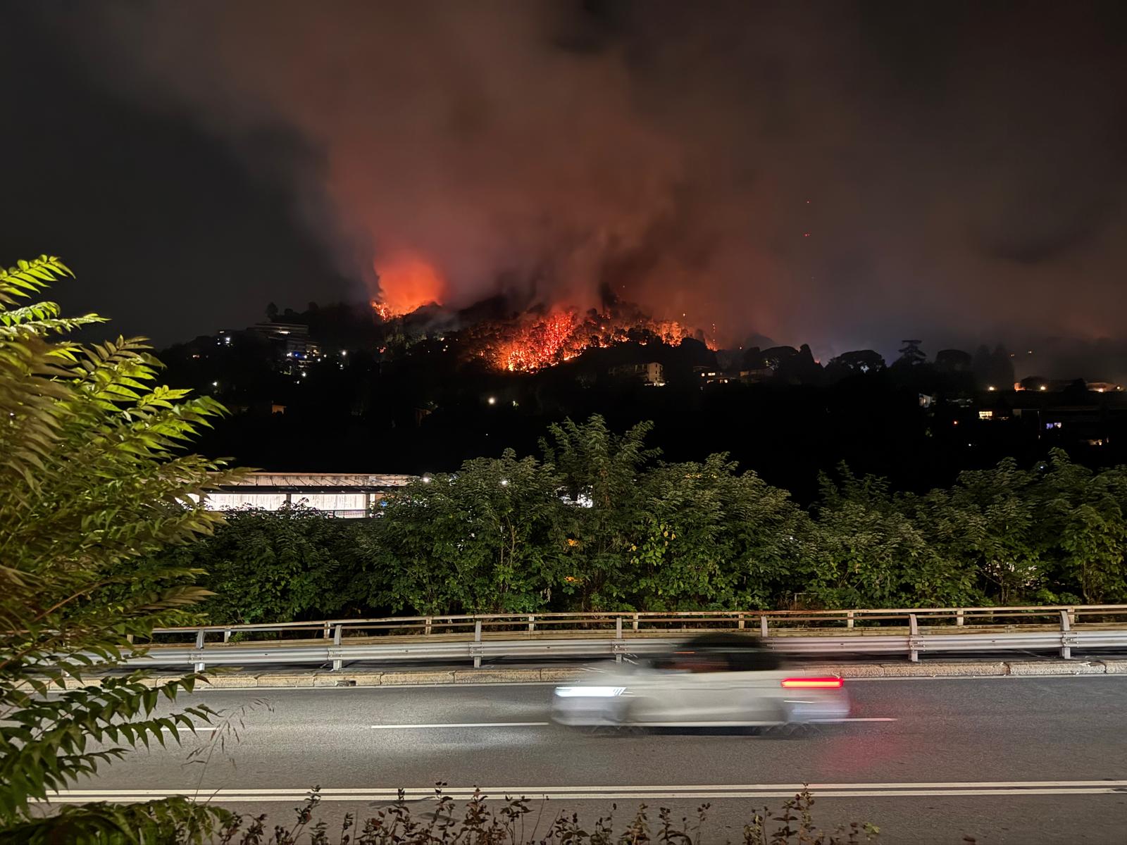 Monte Goi, indagine della procura di Como per incendio boschivo colposo