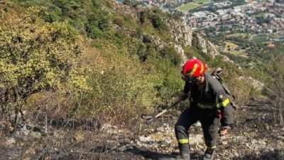 Monte Moregallo, incendio domato. Attesa per la riapertura della Lecco-Bellagio