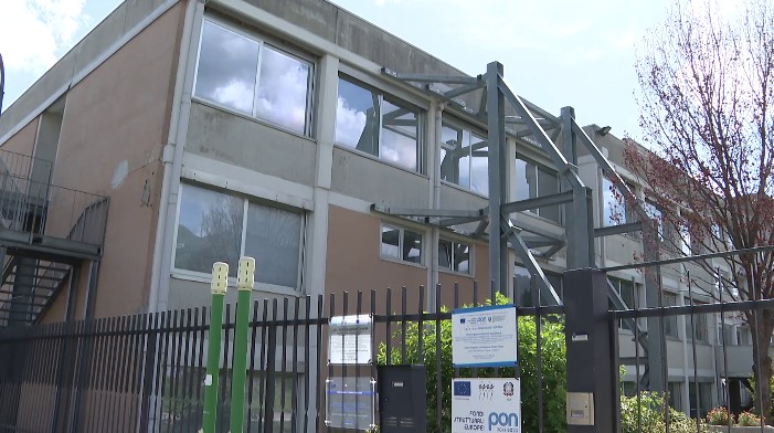 5,8 milioni per il Romagnosi di Erba e il Pessina di Appiano: previsti interventi di efficientamento energetico e un anno di lavori