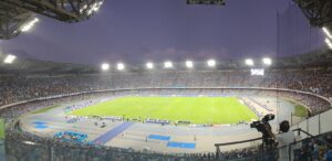 Grande Como allo stadio Maradona: vittoria per 2-1 con reti di Baturina e Douvikas