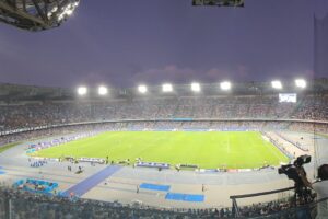Grande Como allo stadio Maradona: vittoria per 2-1 con reti di Baturina e Douvikas