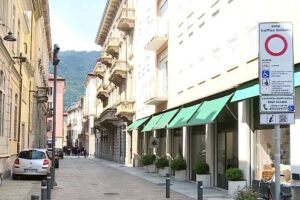 Como, nuove polemiche per la Ztl. Negretti: “Accessibilità a rischio”