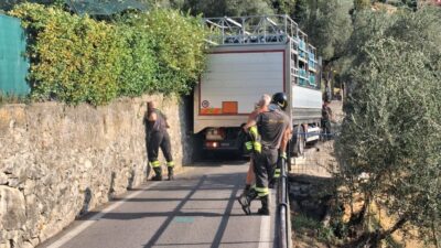 camion incastrato Ossuccio