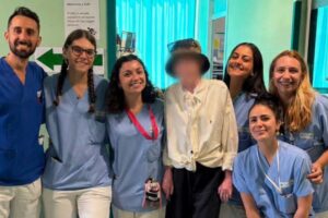 Crans-Montana, dimessi tutti i feriti lombardi. Bertolaso: “Mantenuto la promessa fatta ai genitori”