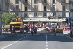 Lavori sul lungolago, anche oggi code e rallentamenti