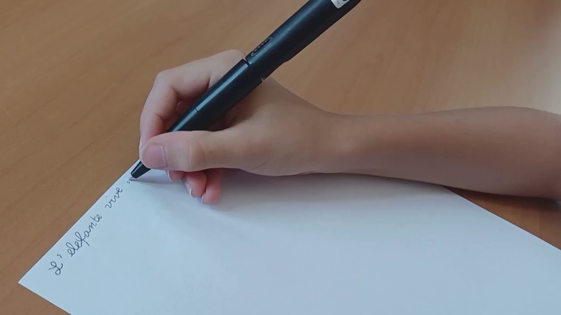 La penna “smart” per lo screening precoce della disgrafia. Lo studio di Politecnico di Milano e Insubria