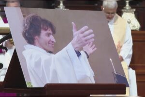 Sei anni fa la morte di don Roberto Malgesini, i momenti di preghiera previsti a Como e Sondrio