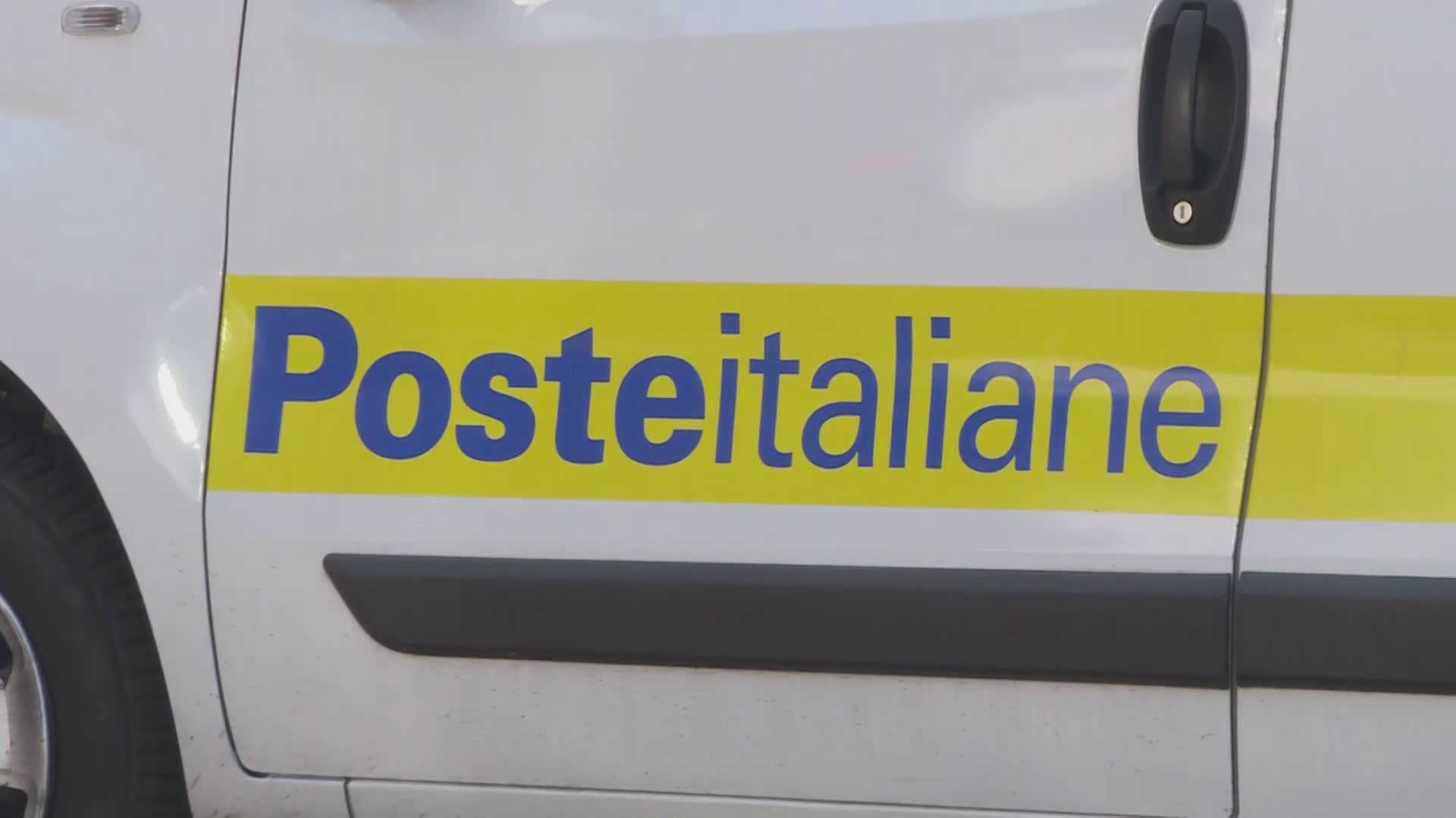 La nuova Ztl di Como contestata anche dai postini. Il sindacato: “Rischio multa a causa degli orari ridotti”