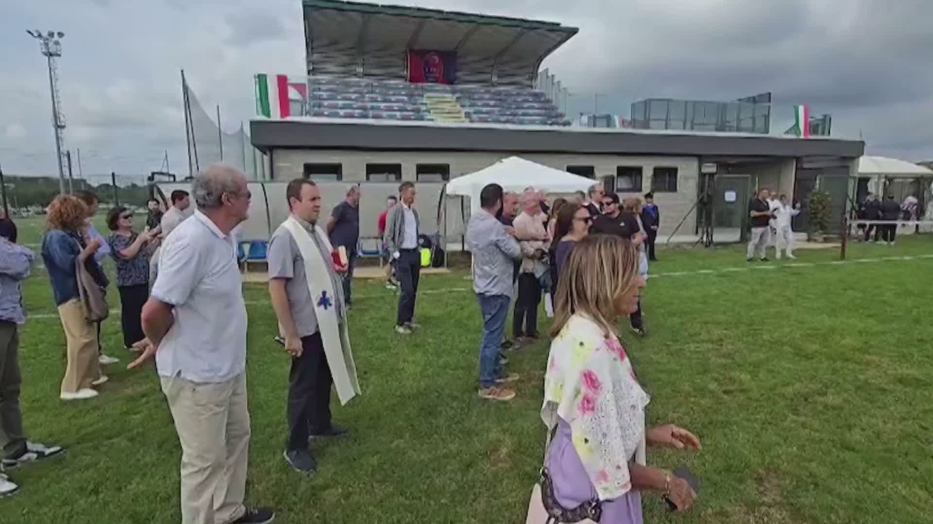 Veniano, tribuna e spogliatoi nuovi al centro sportivo. Oggi il taglio del nastro