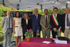 Il sottosegretario Frassinetti inaugura la scuola a Menaggio. Dotti: “Attenzione del Governo”