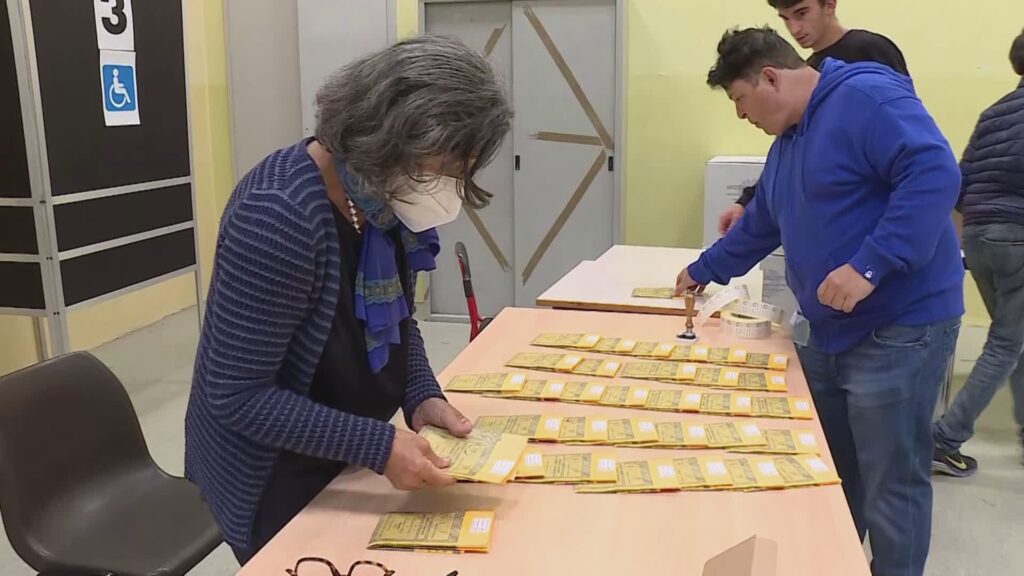 Riforma elettorale: la maggioranza esulta, opposizioni contro. Le reazioni dei parlamentari comaschi