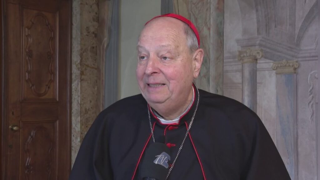 Il cardinale Cantoni ricoverato al Valduce. Procedono i controlli, resta monitorato in ospedale